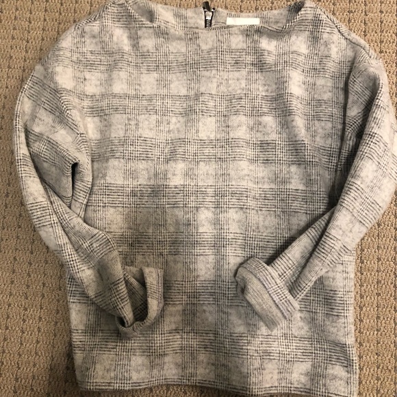 H&M Sweaters - Grey checkered sweater